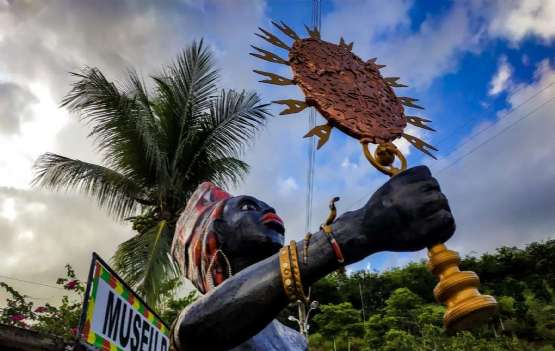 NA-TRILHA-DE-PALMARES